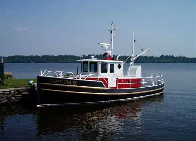 RUSSEL BROTHERS Ltd. Steelcraft winch boat and warping tug ...